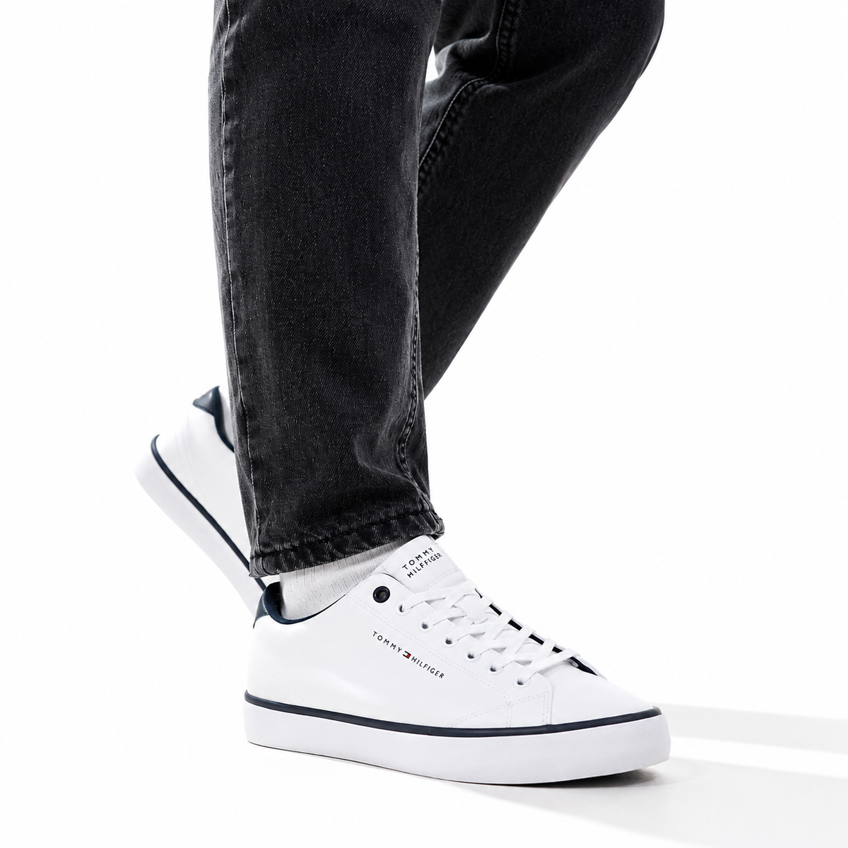 TH Classic Sneakers