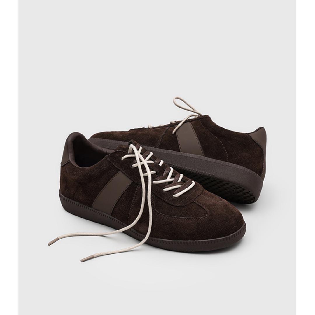 German Army Trainers in Brown